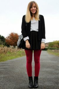Les collants rouges