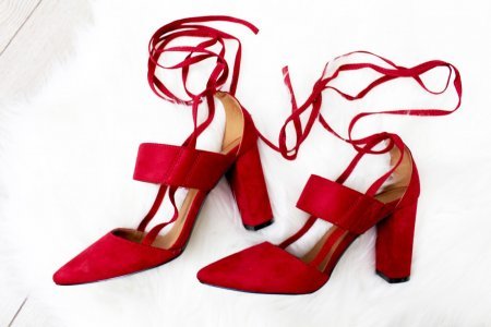 Chaussures de soirée : escarpins, sandales, boots…