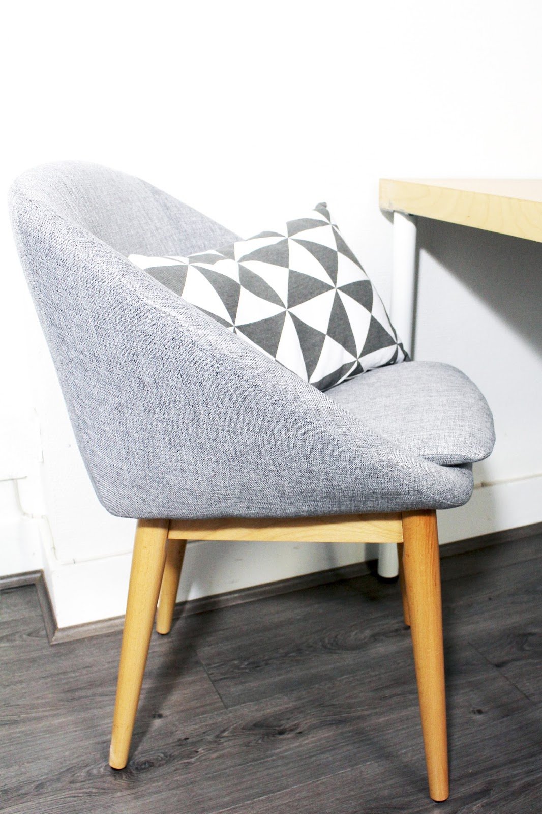 fauteuil de table gris 