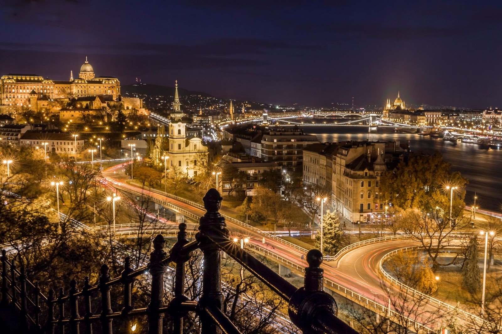 Budapest by night lumière vue