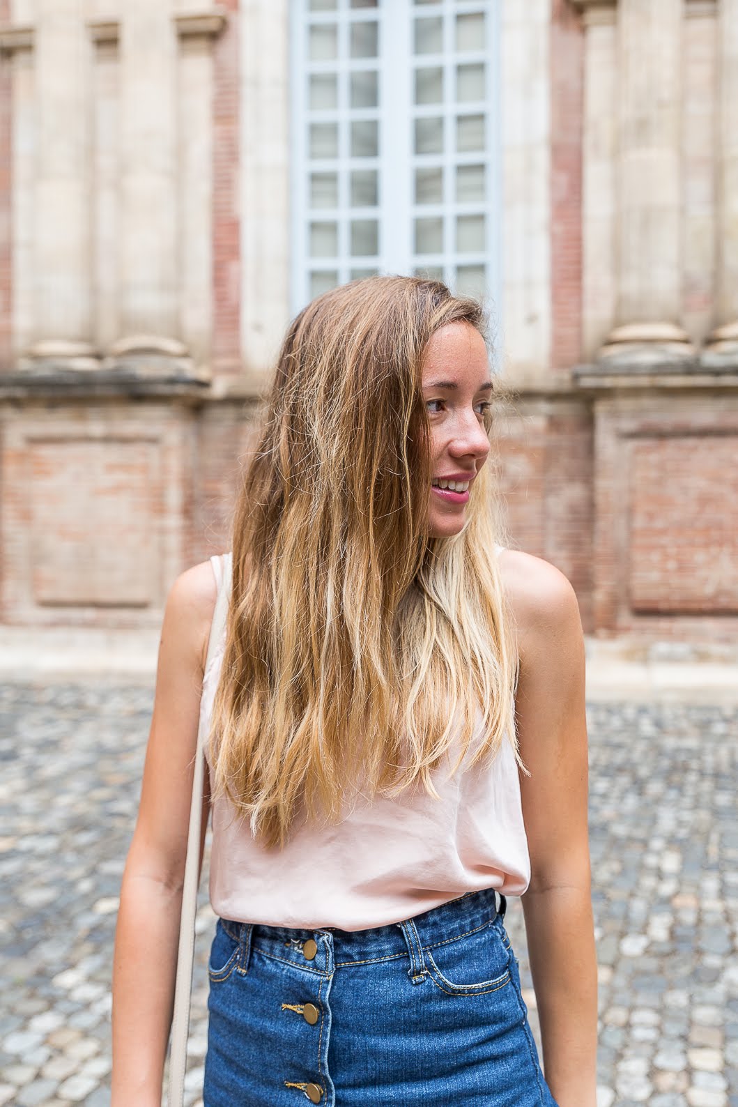 Blogueuse mode cheveux blonds