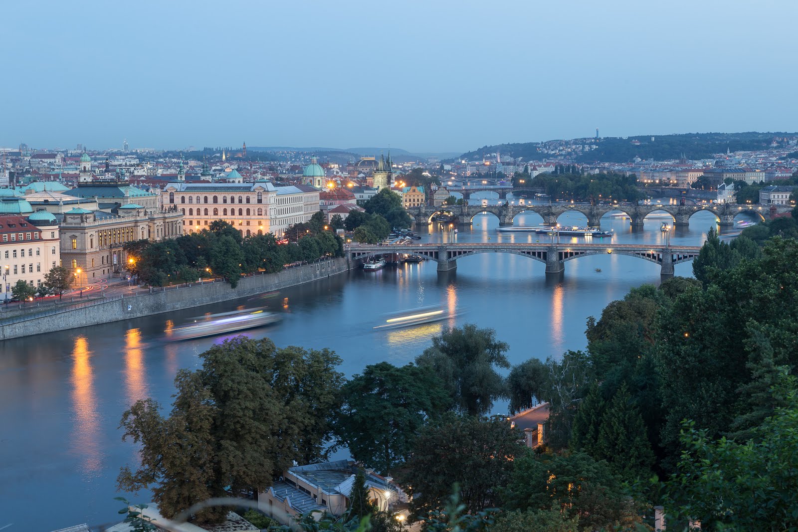 Prague de nuit