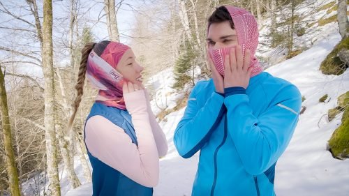 Comment mettre un tour de cou type Buff ?