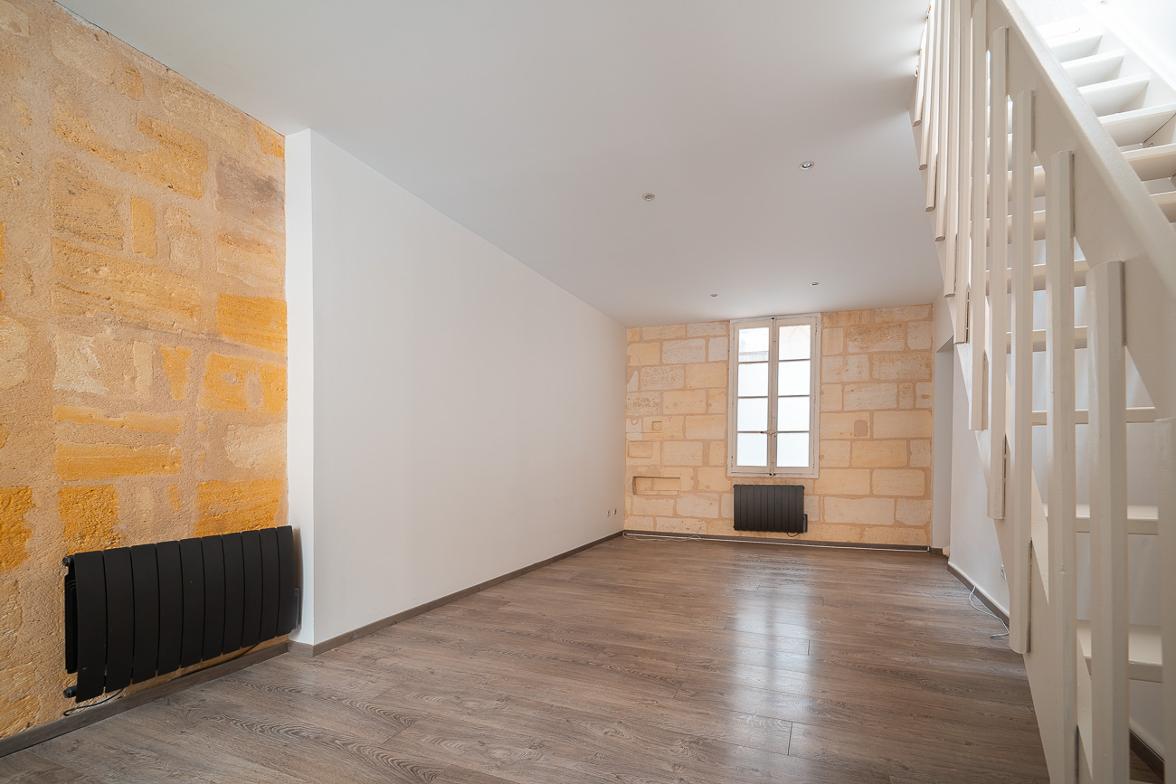 Acheté un appartement à Bordeaux avec murs en pierre