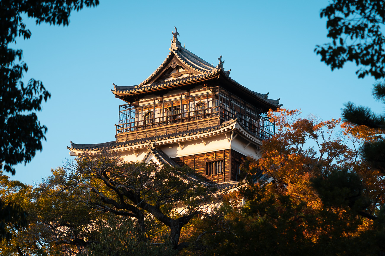 Château Hiroshima reconstruit après le bombardement