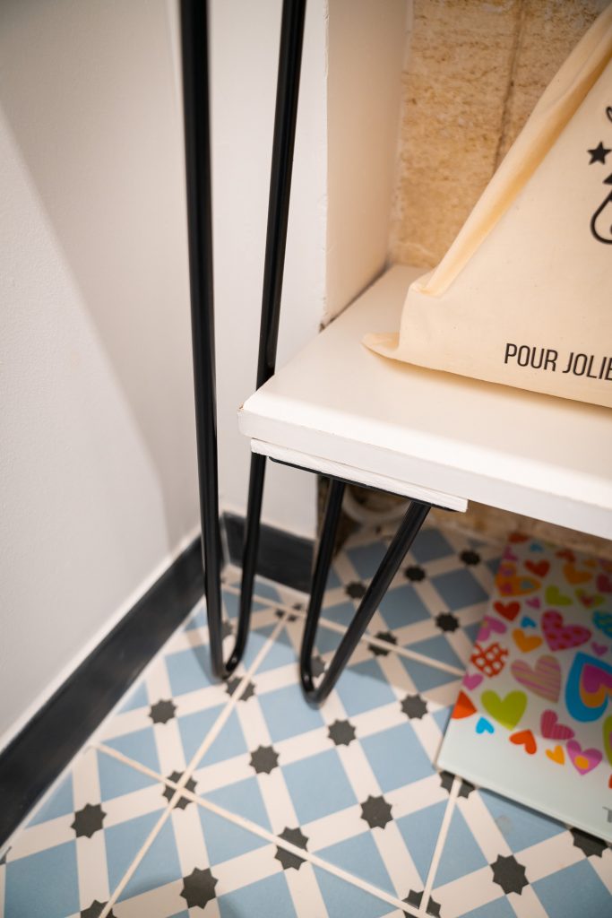 pied sur mesure meuble salle de bain