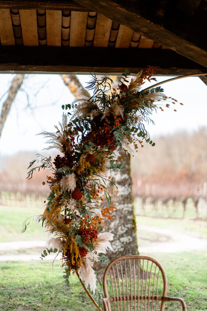 décoration arche mariage en fleurs séchées