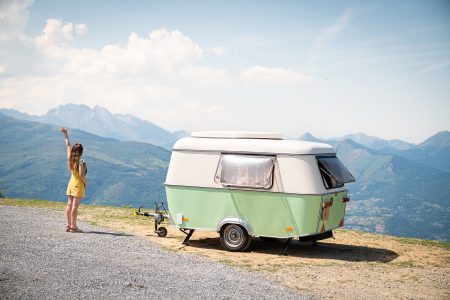 Rénovation caravane vintage Eriba Puck